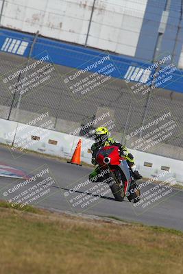 media/Nov-26-2022-Fastrack Riders (Sat) [[b001e85eef]]/Level 1/Session 3 Outside Turn 9/